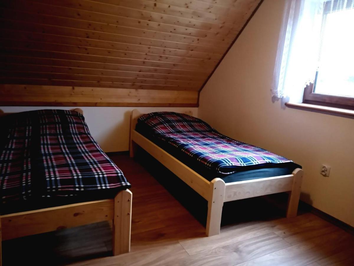 Domki W Bieszczadzkiej Dolinie Ustrzyki Dolne Exteriör bild